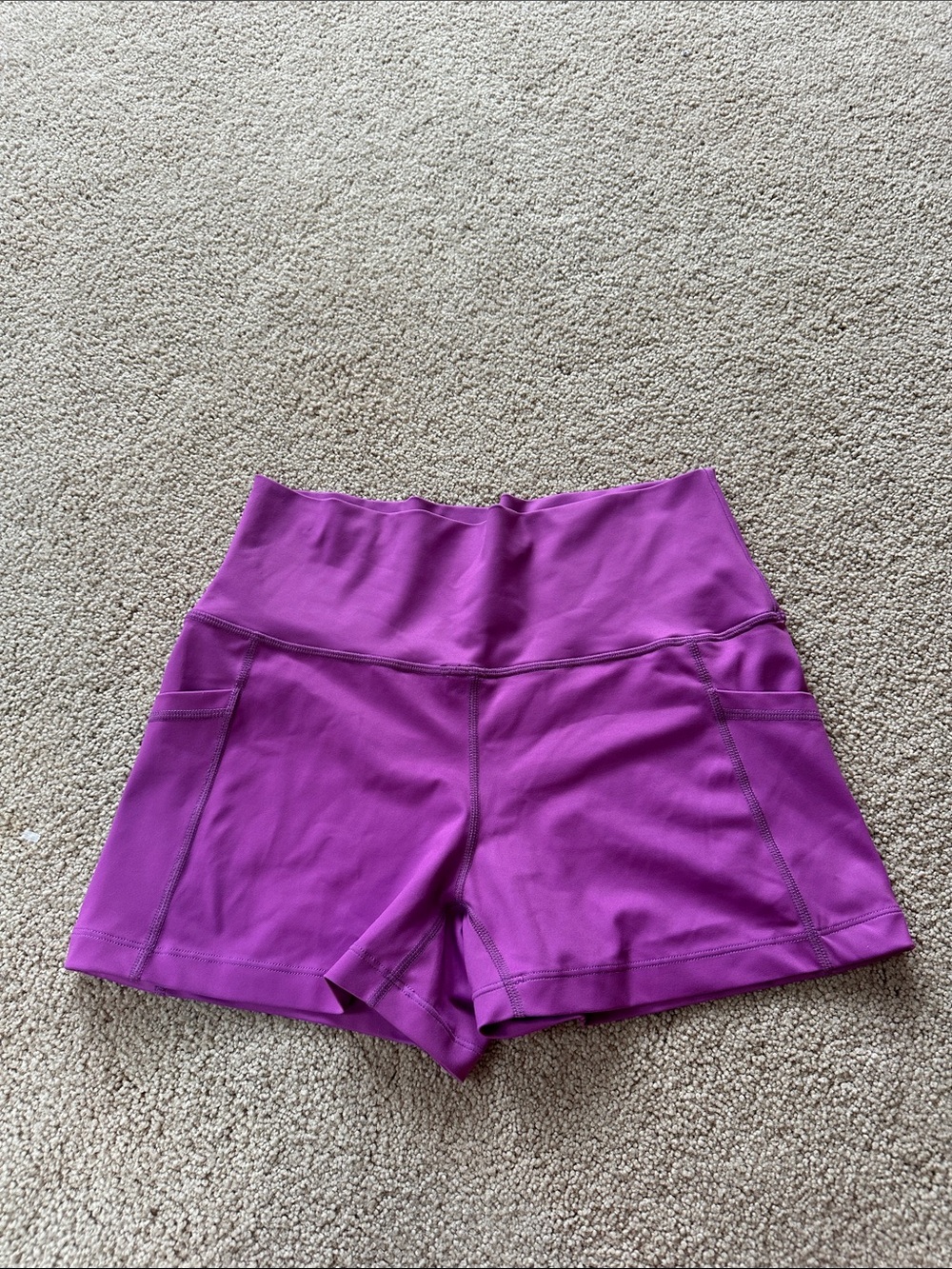Constantly varied gear shorts